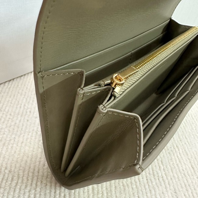 Celine LARGE WALLET TRIOMPHE IN SHINY CALFSKIN 10E313 dark green