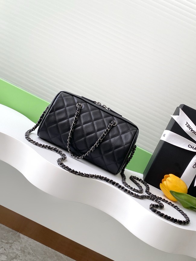 Chanel CLUTCH WITH CHAIN AP4474 Black&Black-Tone Metal 