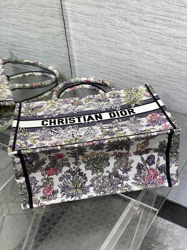 Medium Dior Book Tote Embroidery Embroidery M1296ZTDT-4
