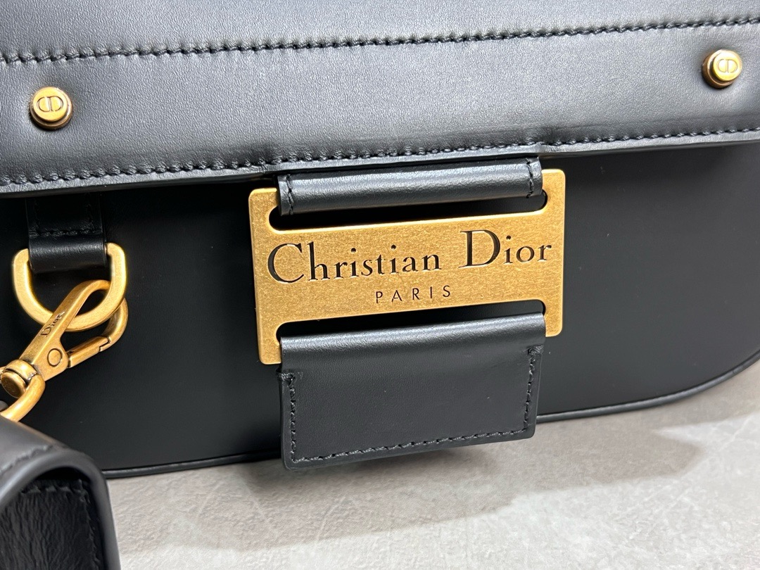 Dior Small Streetchic Bag mooth Calfskin M3913CDKV black