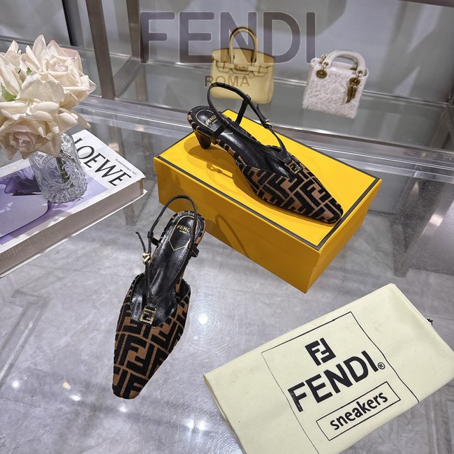 Fendi WOMENS SANDAL 44867-7