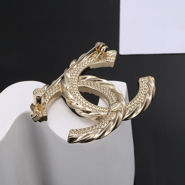 Chanel brooch CE16753
