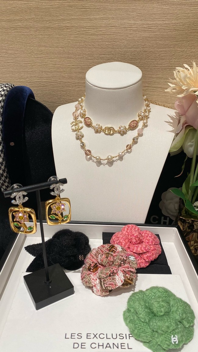 Chanel necklace CE16740