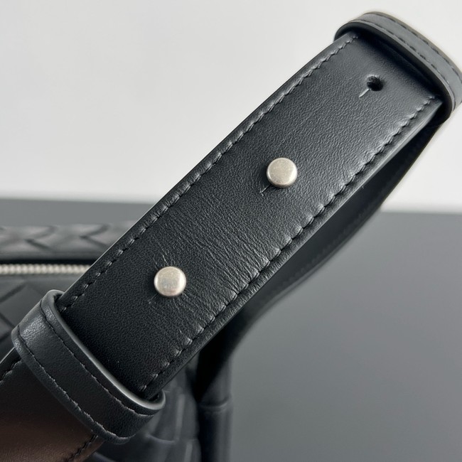 Bottega Veneta Concert Pouch 794258 black