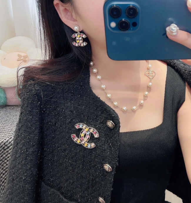 Chanel brooch CE16865