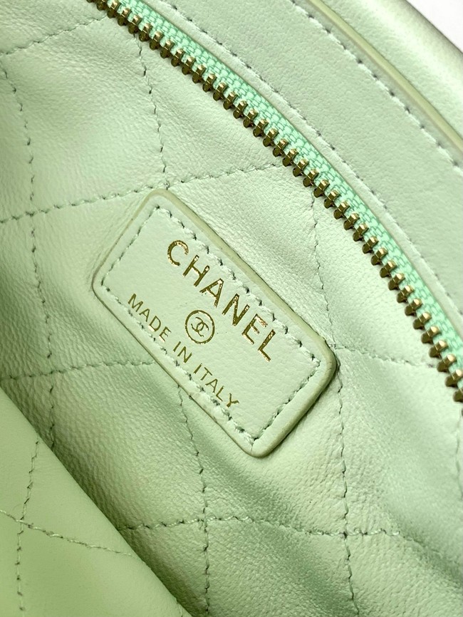 Chanel CLUTCH WITH CHAIN AP4613 green