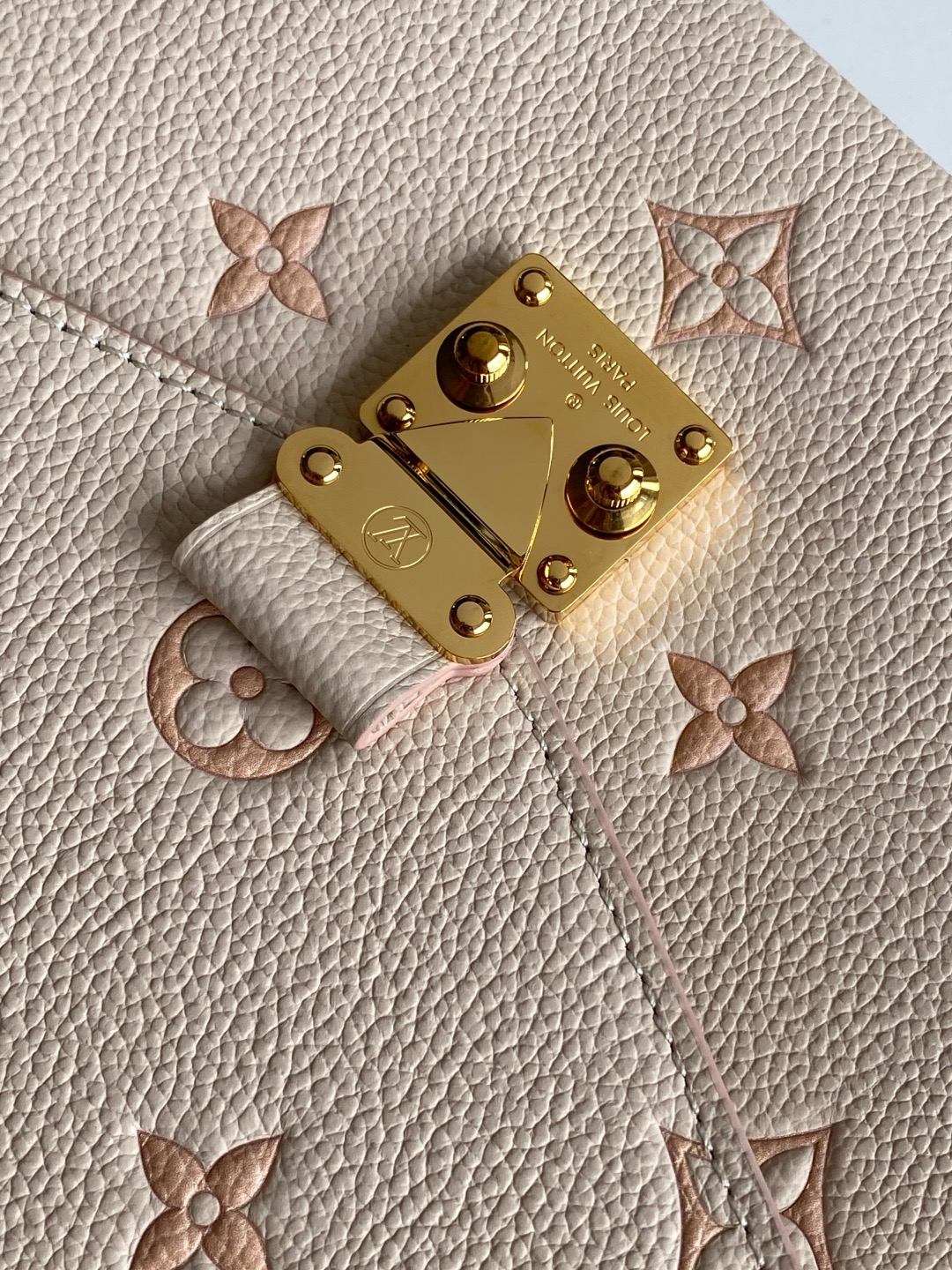 Louis Vuitton NEW Pochette Metis M14977 Eden