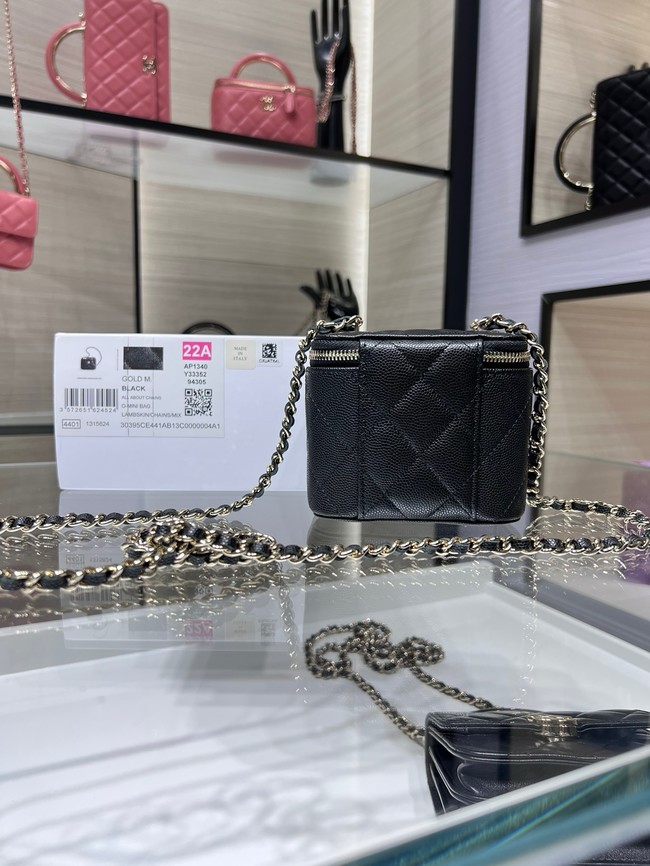 CHANEL Classic Small Vanity with Chain AP1340 black