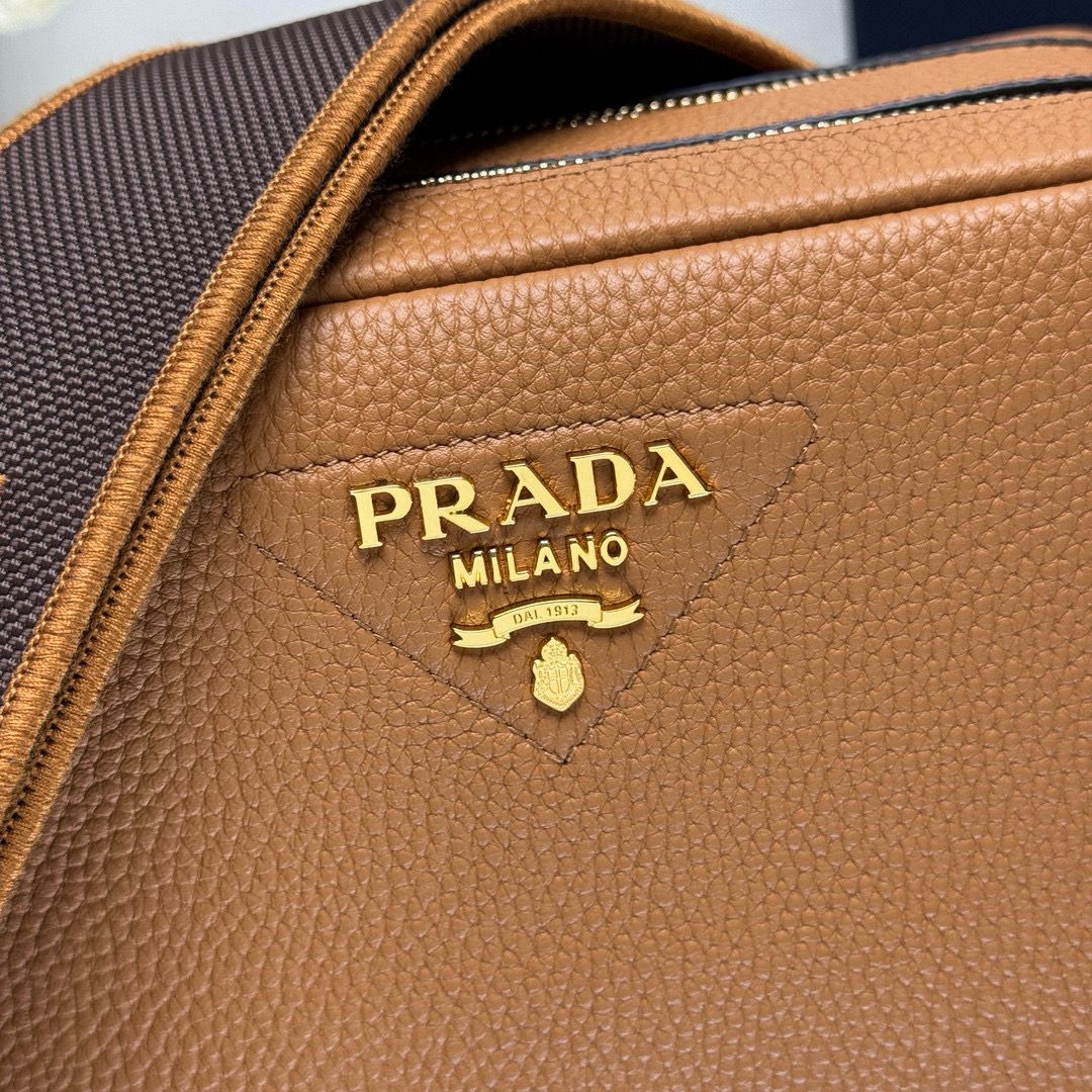 Prada Leather bag with shoulder strap 1BH082 Brown Prada Leather bag with shoulder strap 1BH082 Brown