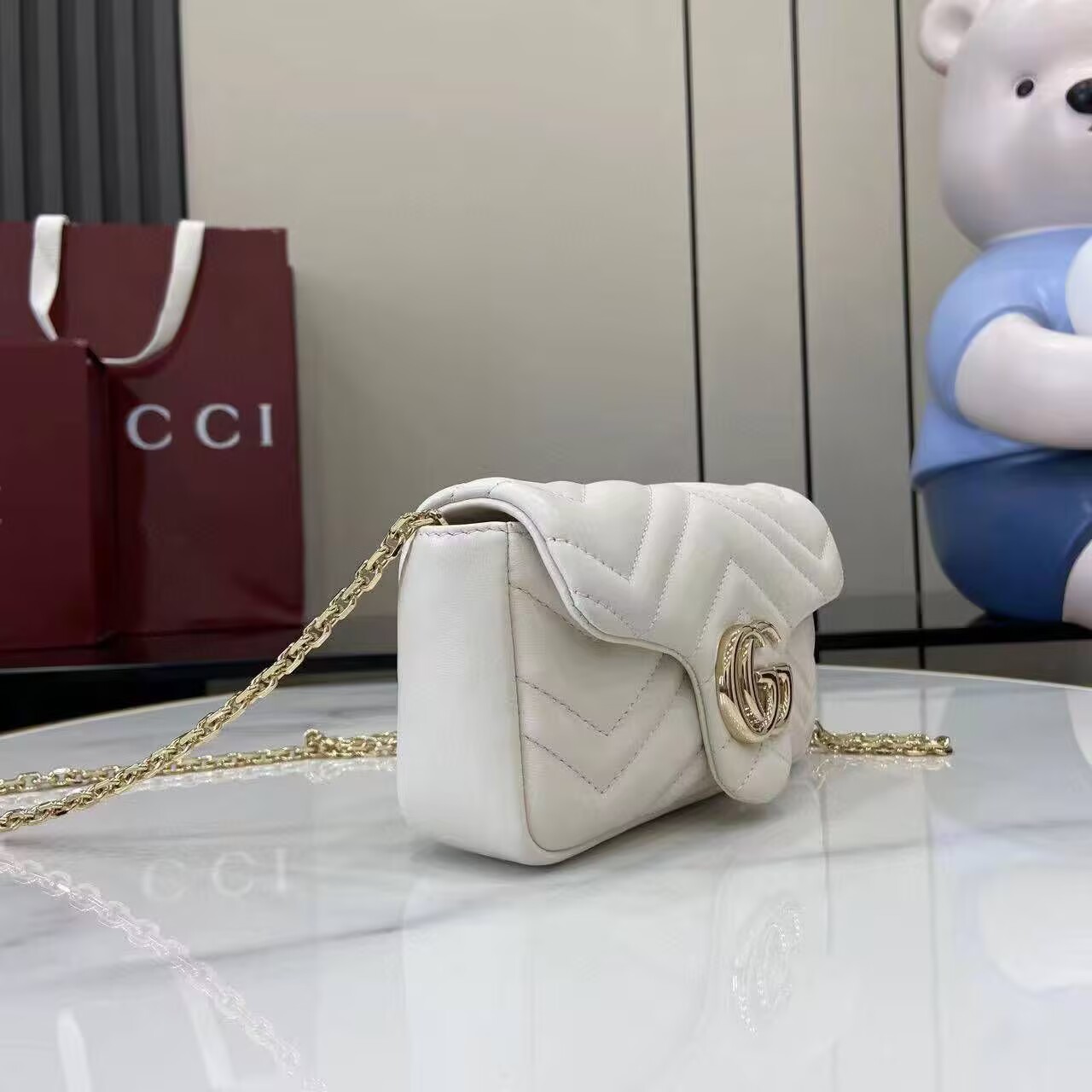 GUCCI GG MARMONT MINI SHOULDER BAG 841290 White&Light Gold-Tone GUCCI GG MARMONT MINI SHOULDER BAG 841290 White&Light Gold-Tone