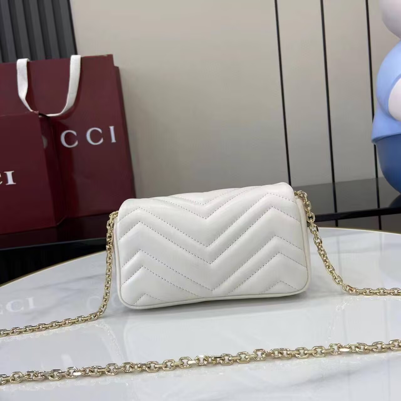 GUCCI GG MARMONT MINI SHOULDER BAG 841290 White&Light Gold-Tone GUCCI GG MARMONT MINI SHOULDER BAG 841290 White&Light Gold-Tone