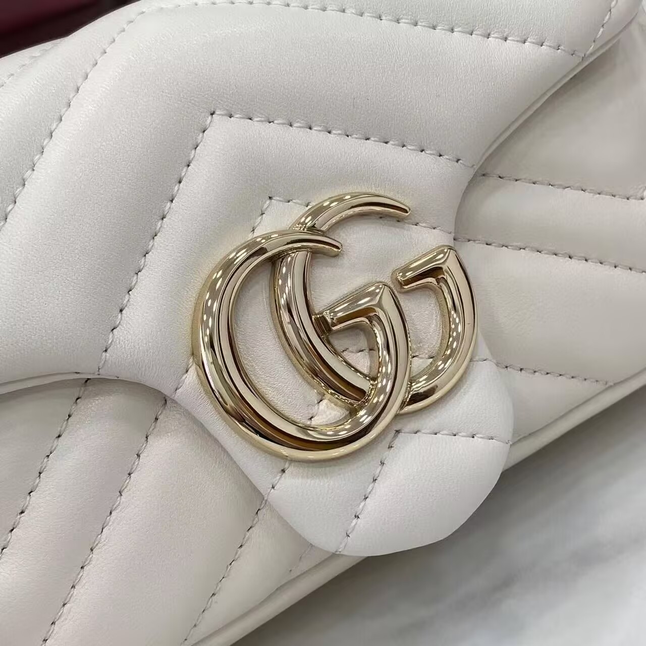 GUCCI GG MARMONT MINI SHOULDER BAG 841290 White&Light Gold-Tone GUCCI GG MARMONT MINI SHOULDER BAG 841290 White&Light Gold-Tone