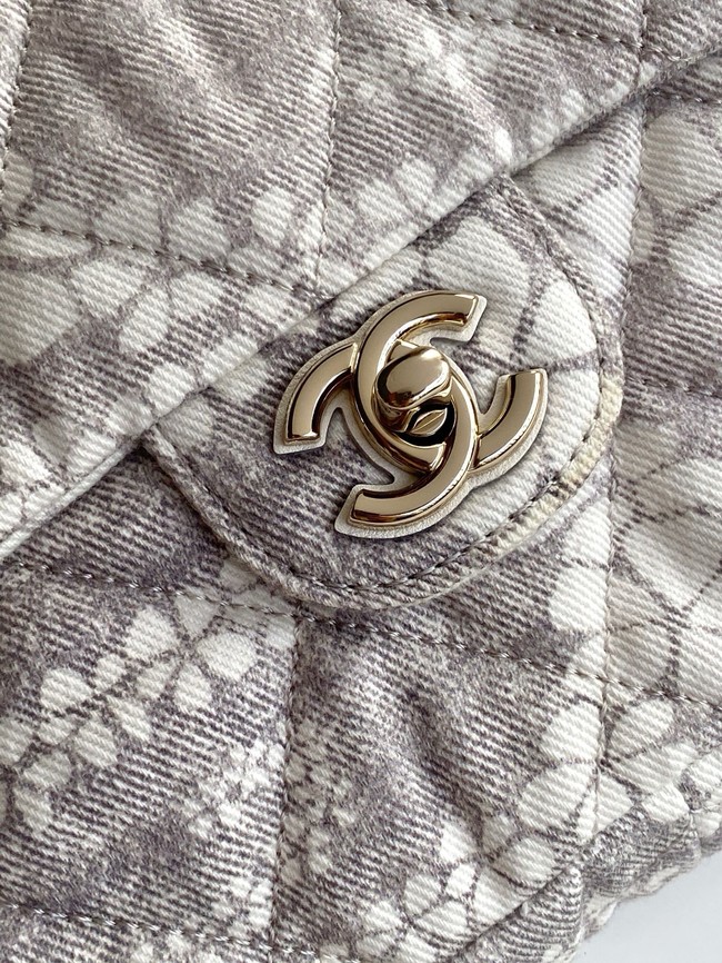 Chanel Flap Bag AS5454 gray & White