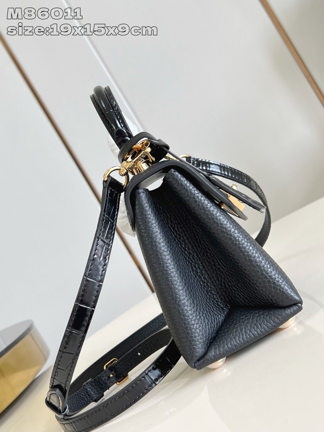 Louis Vuitton small Grained Calfskin M86011 black