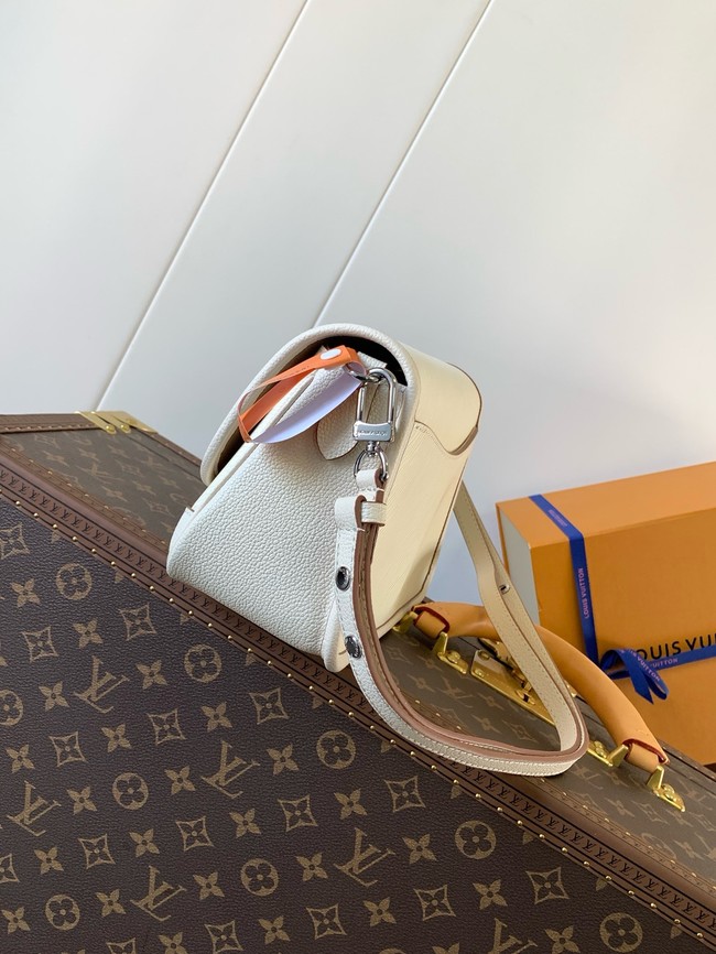 Louis Vuitton Buci M59386 Quartz White