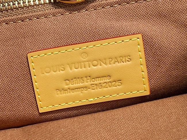 Louis Vuitton Monogram Canvas M13940 brown