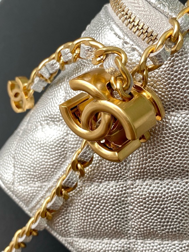 CHANEL MINI CLUTCH Grained Calfskin AP3940 Silvery