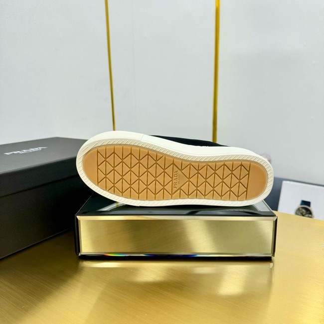 Chanel Downtown Bold leather sneakers 45033-3