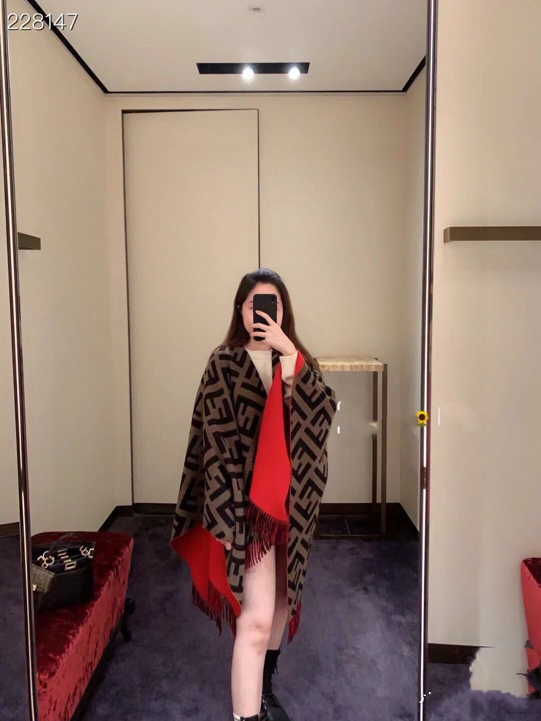 Fendi Cape Double-sided cashmere FDC35913