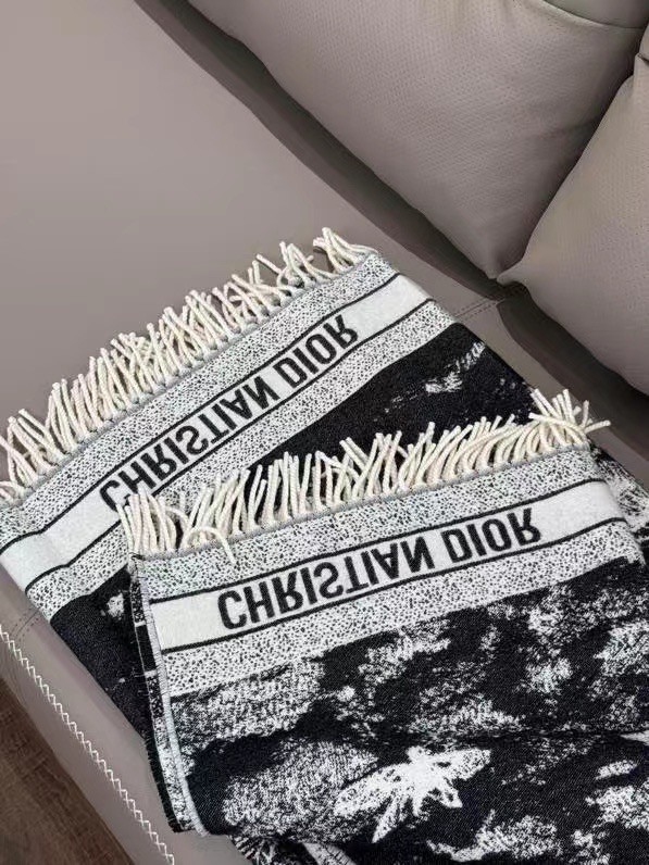 Dior Oblique Poncho Cashmere 21DOB8