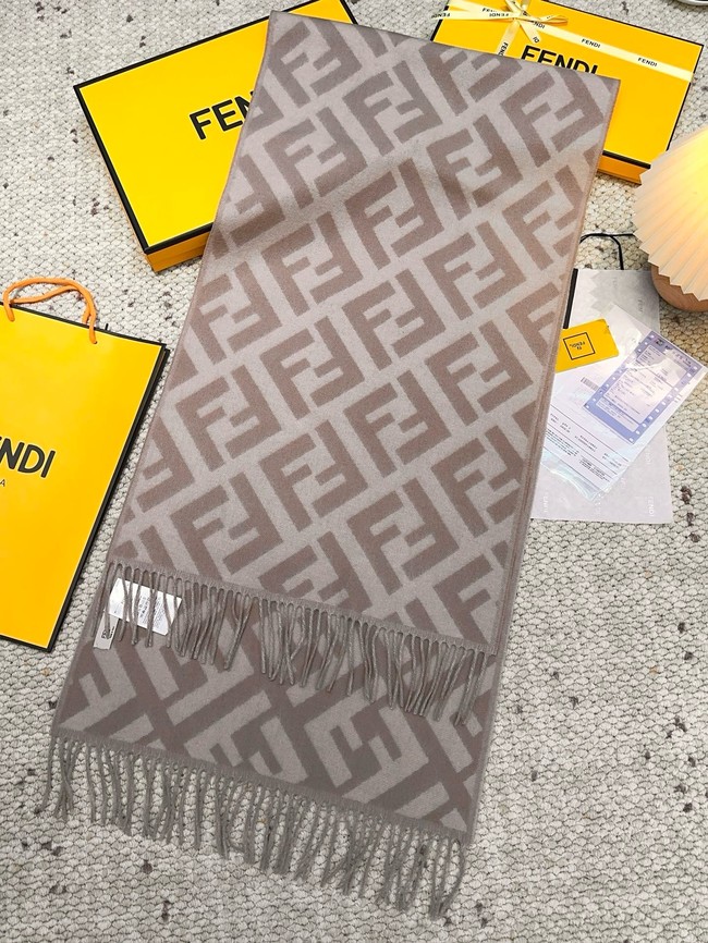 Fendi FF classic pattern cashmere scarf XT261