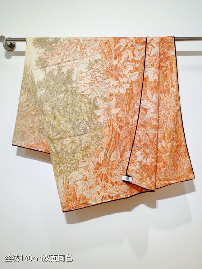 Hermes Shawl Cashmere and Silk Jacquard KY084