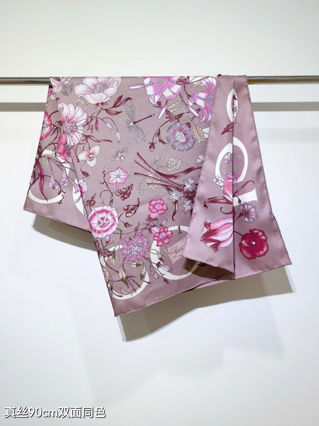 Gucci Shawl Cashmere and Silk Jacquard KY117