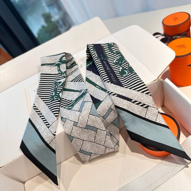 Hermes Silk Twilly scarf H06377