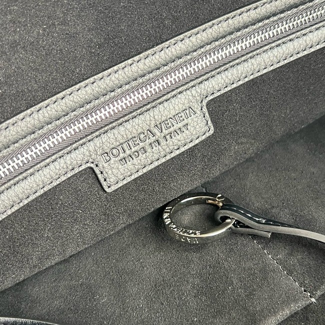 Bottega Veneta Large Hop Shoulder bag 806976 black