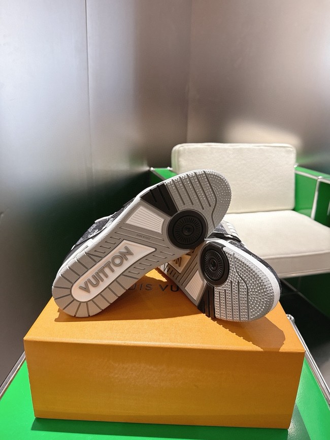 Louis Vuitton sneaker 45121-1