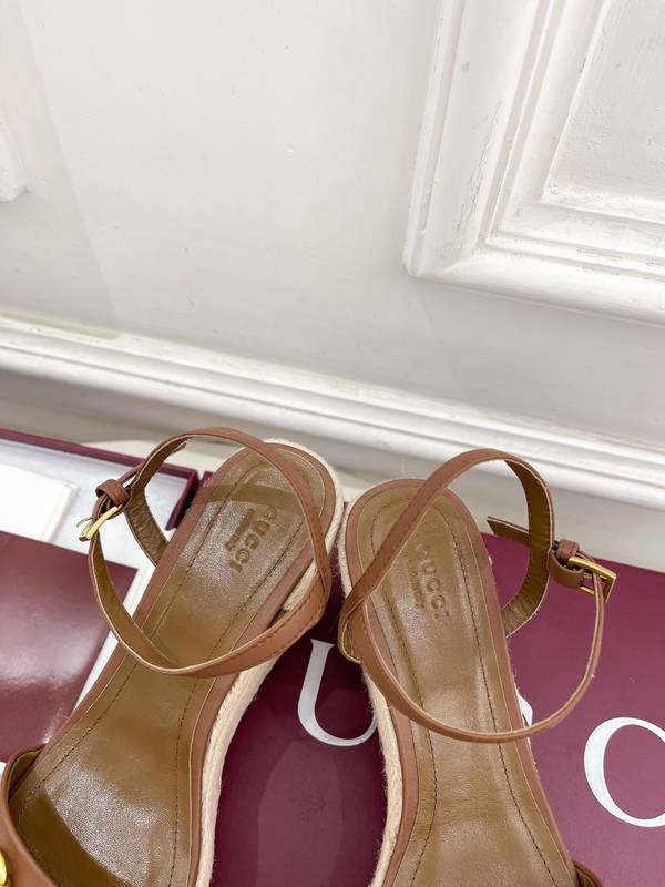 Gucci Shoes GUS00910 Heel 9CM