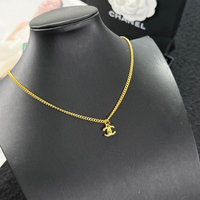 Chanel necklace CE81622