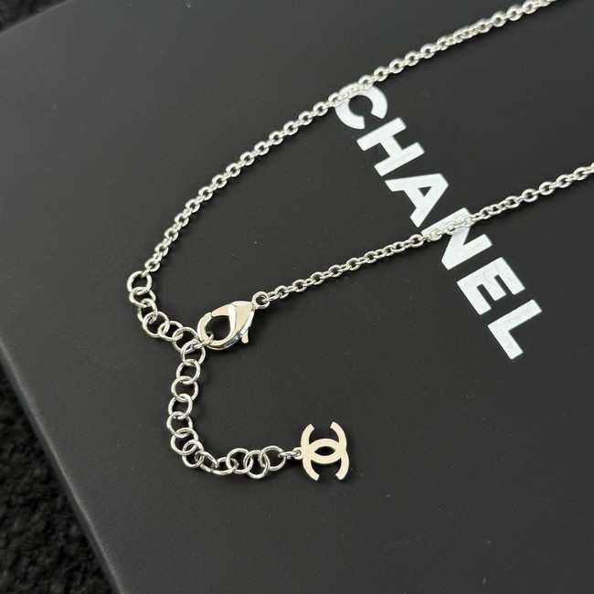 Chanel necklace CE81724