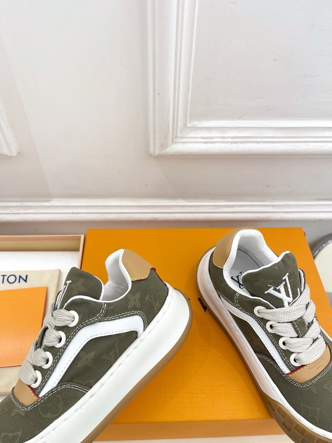 Louis Vuitton Trainer Sneaker 87213-3