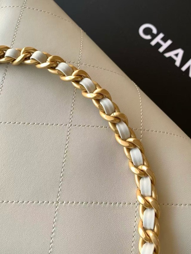 CHANEL Hobo Bag Lambskin AS5978 white