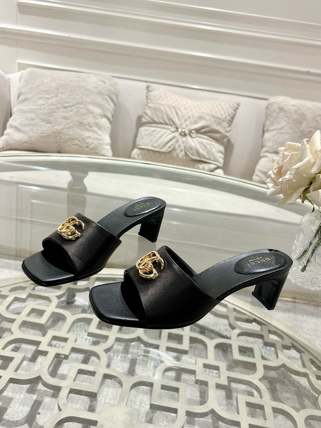 GUCCI Womens slide sandal with Horsebit 21075-11