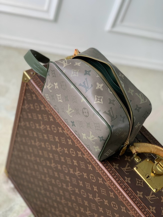 Louis Vuitton Dopp Kit M26963 Khaki