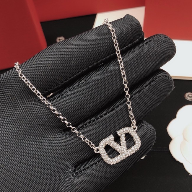 Valentino necklace CE81880