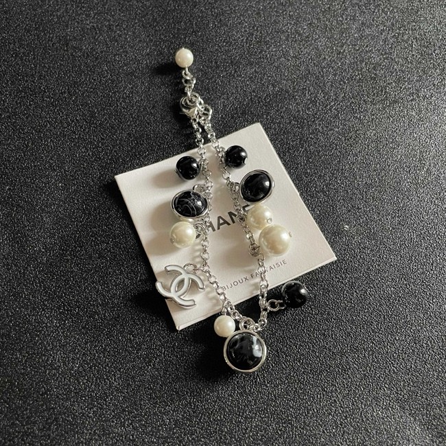 Chanel bracelet CE82005