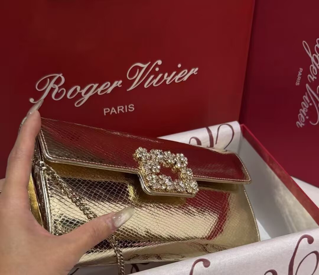 Roger Vivier Clutch Handbag V30260 Gold Roger Vivier Clutch Handbag V30260 Gold