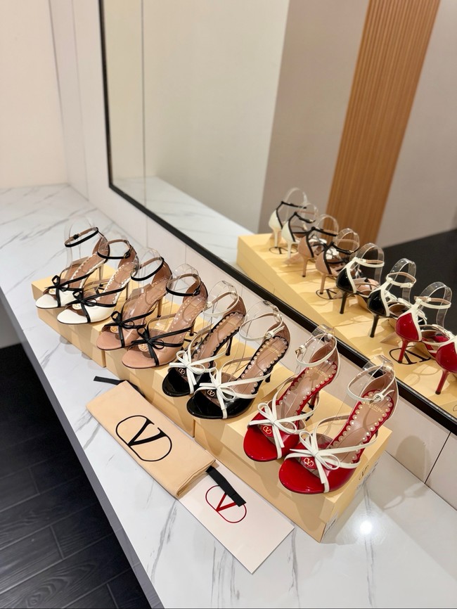 Valentino WOMENS Sandals 66969-1
