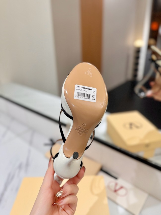 Valentino WOMENS Sandals 66969-2