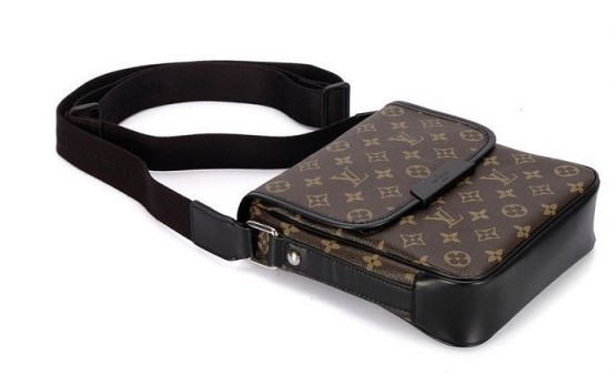 Louis Vuitton Mens Messenger Bags And Totes Bass MM M56715 Louis Vuitton Mens Messenger Bags And Totes Bass MM M56715
