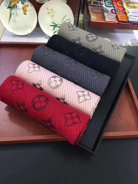 Louis Vuitton Scarf LVS7760B Louis Vuitton Scarf LVS7760B