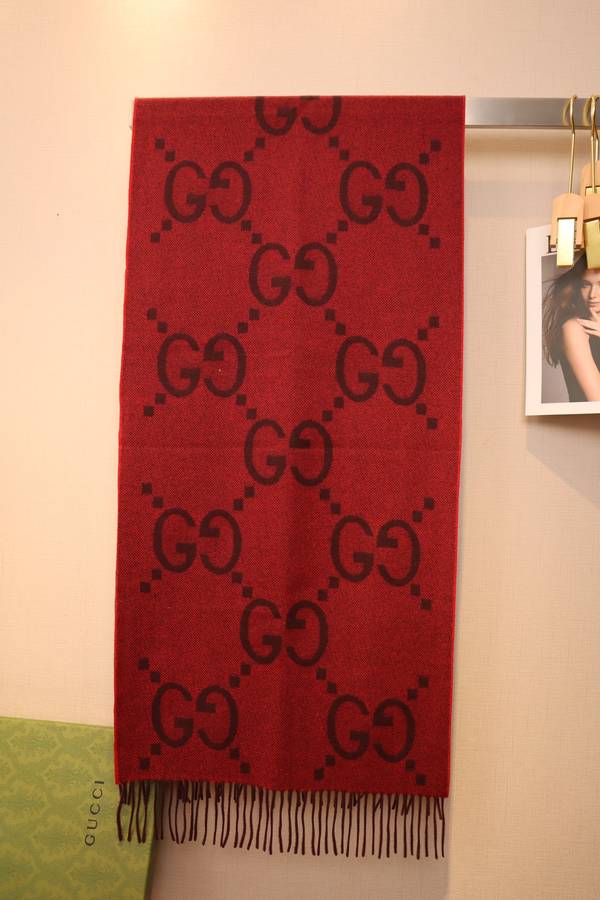 Gucci Scarf GUC00352 Gucci Scarf GUC00352